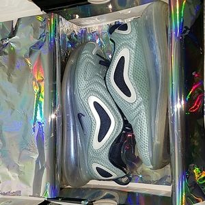 Limited womens air max 720 size 8 mens 6.5 silver/navy northern lights day